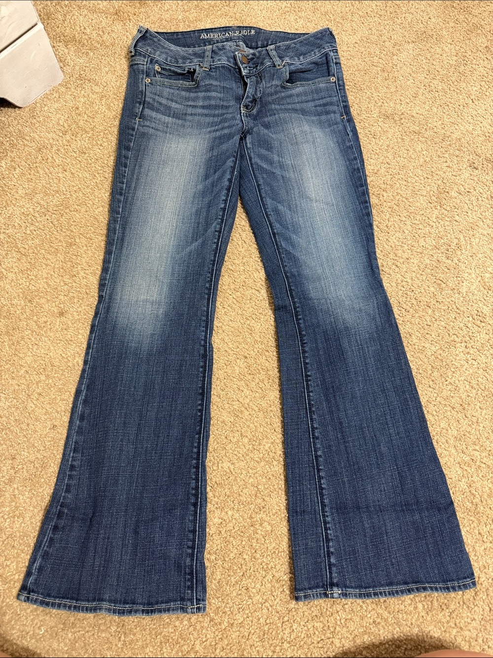 American Eagle Outfitters Women’s Medium Blue Flare Jeans